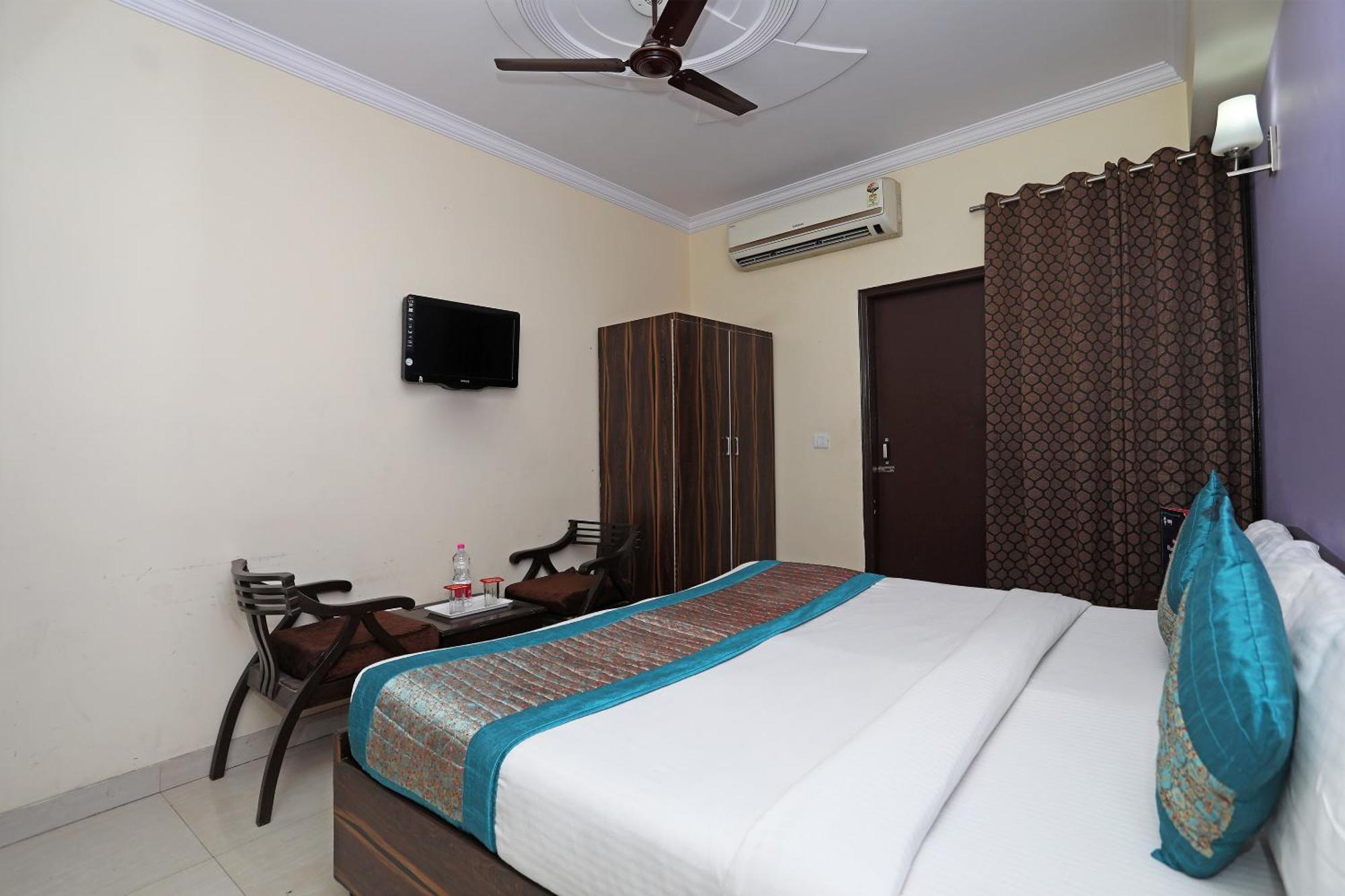 Hotel O Mahipalpur Inn Nuova Delhi Esterno foto