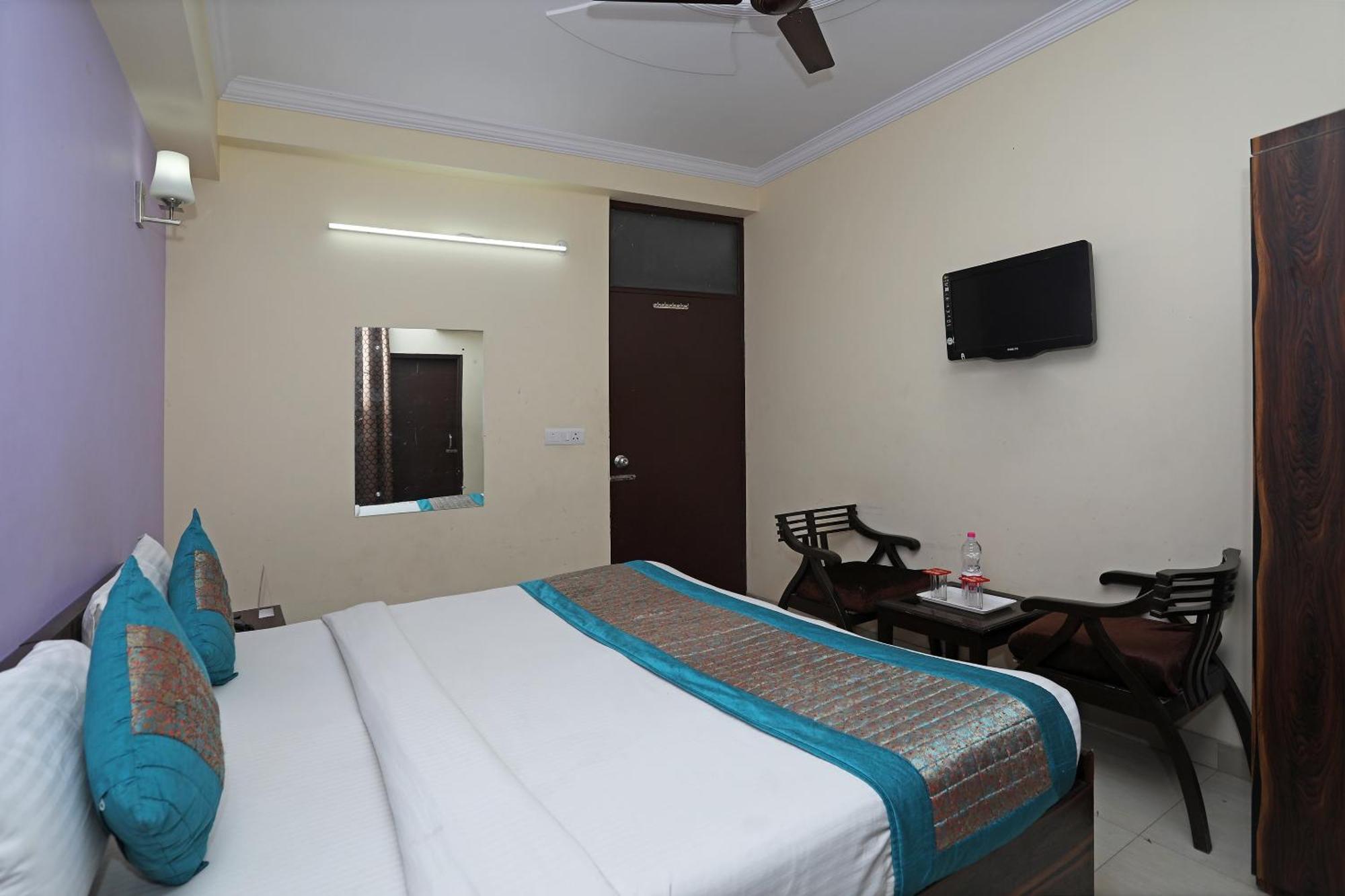 Hotel O Mahipalpur Inn Nuova Delhi Esterno foto