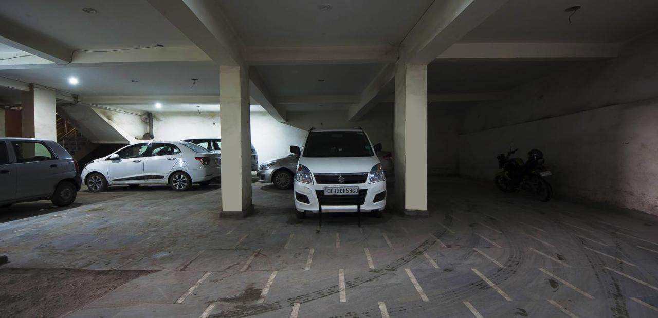 Hotel O Mahipalpur Inn Nuova Delhi Esterno foto